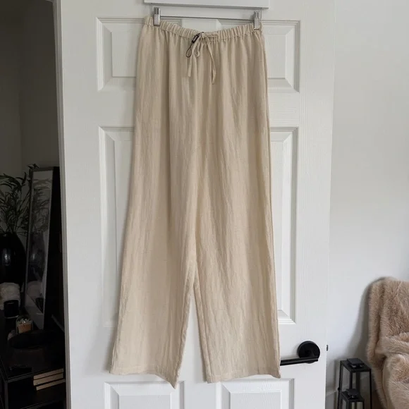Beige pants M nwot - Picture 2 of 3